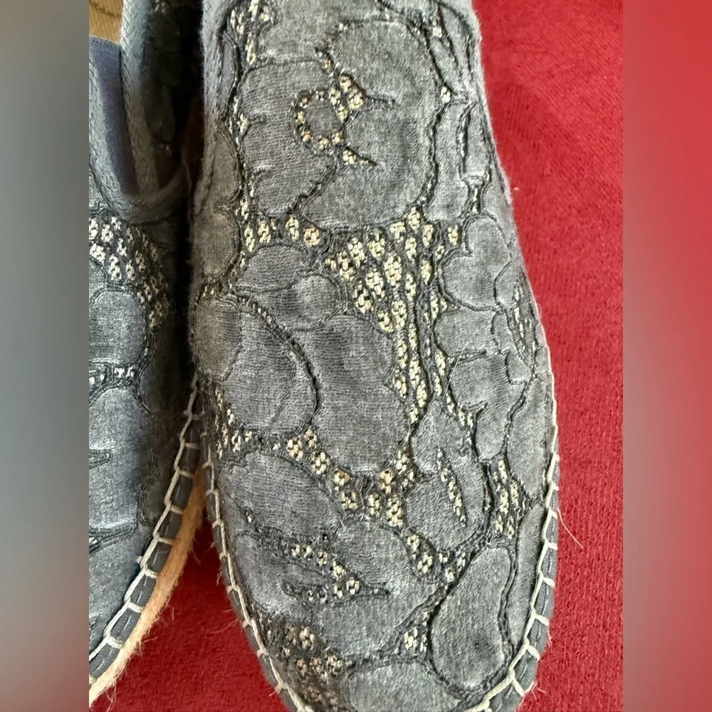 Toni Pons Espadrilles – Blue-Grey Floral lace overlay. Slight shimmer. Size 39